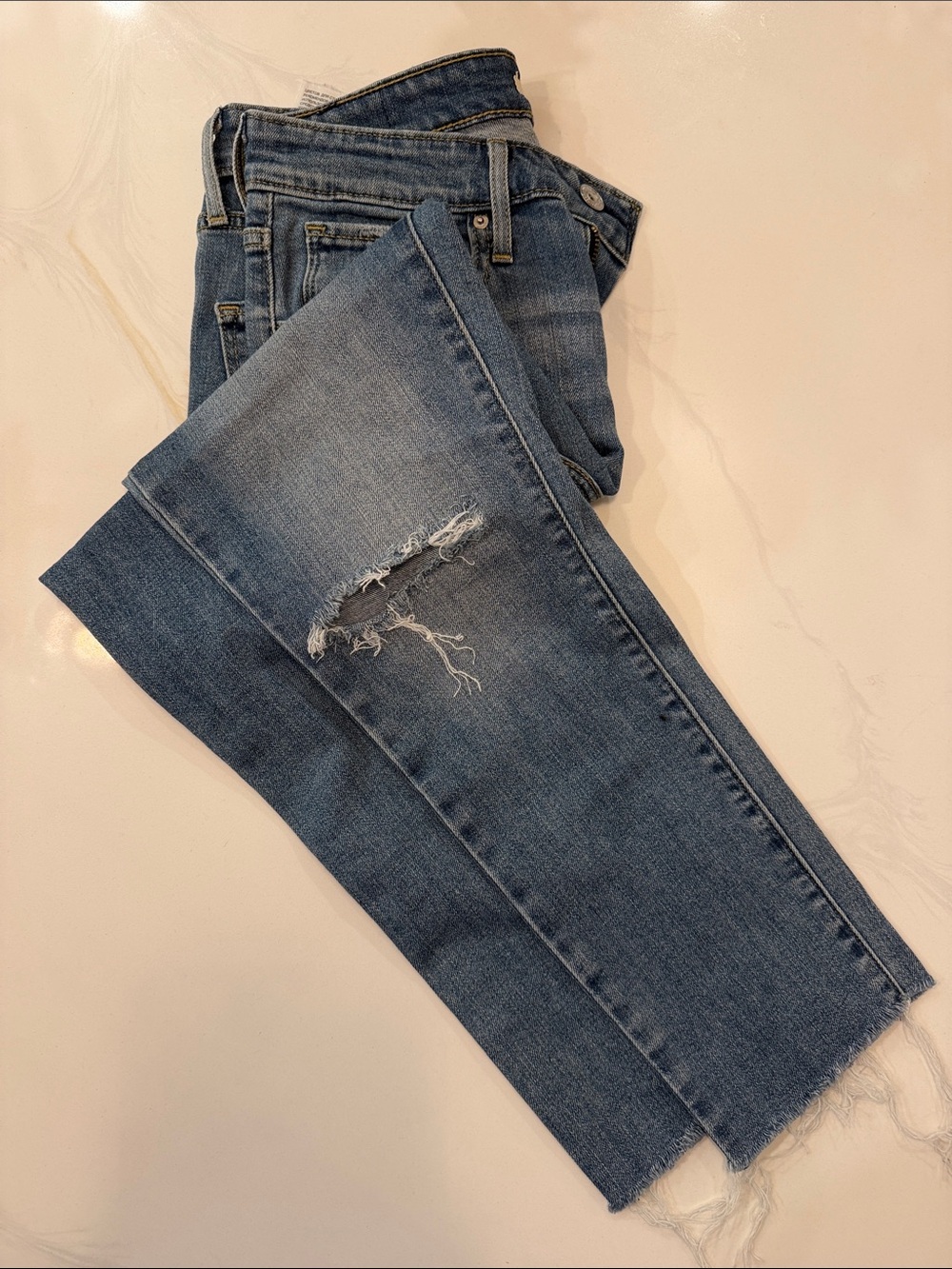 Levi's 721 High Rise Skinny Distressed Cropped Jeans Waist 28